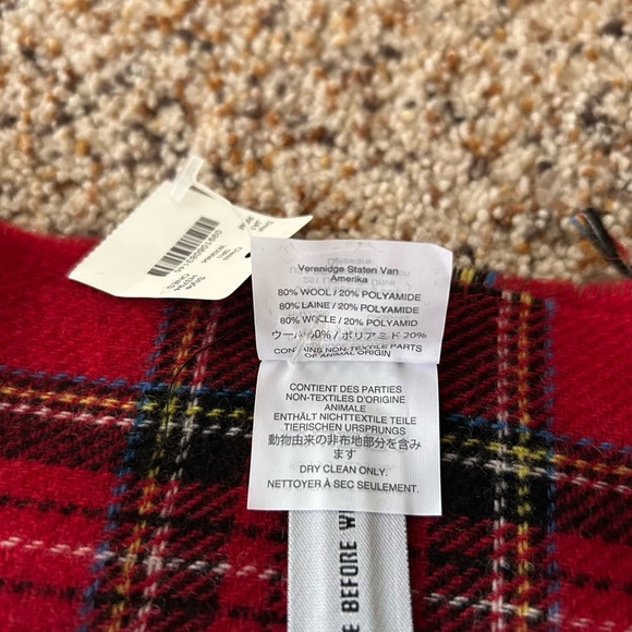 NWT, J. Crew, Red Tartan Italian Wool Plaid Fringed Scarf - Picture 3 of 4